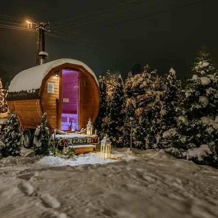 Nyaraló Osada Zbojnicka Turnia *