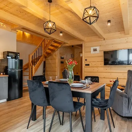 Osada Zbojnicka Turnia Nyaraló Kościelisko