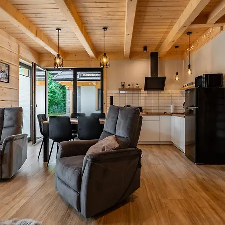 Osada Zbojnicka Turnia Nyaraló *