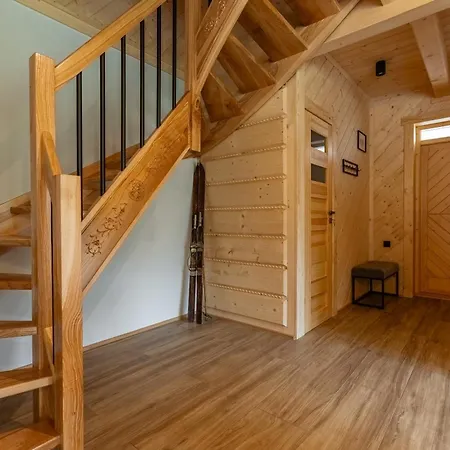 Osada Zbojnicka Turnia *